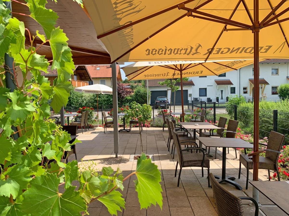 Hotel Heimfeld Restaurant Cafe Garching an Der Alz Exteriör bild